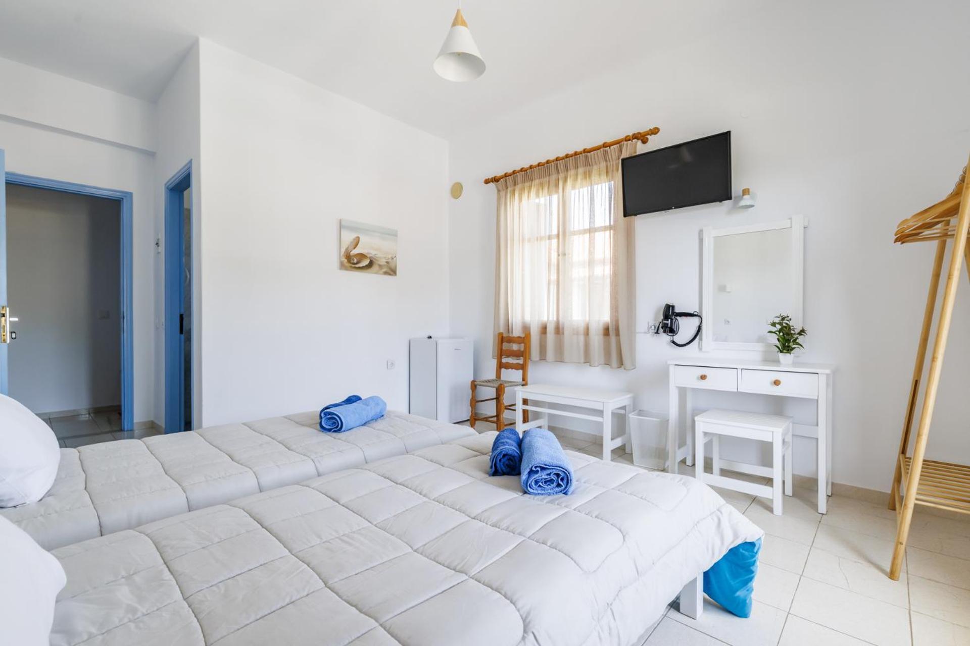 الشقق الفندقية سكوبيلوس تاونفي  White Lily المظهر الخارجي الصورة